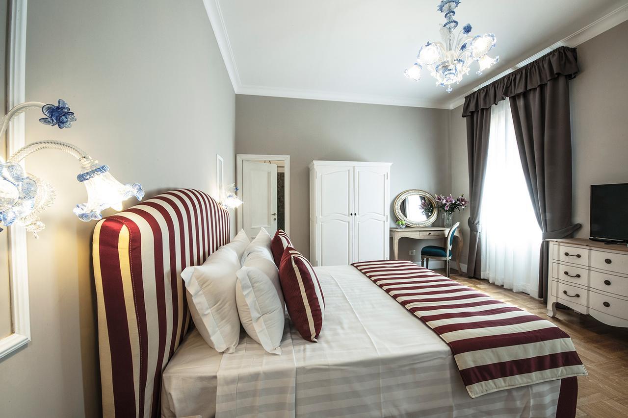 Babuino Grand Suite Luxury Rooms ローマ エクステリア 写真